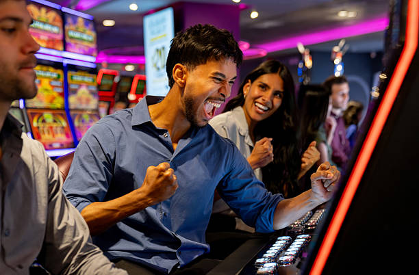 hadir777 Live Casino lobby showing multiple Evolution Gaming tables with bet limits and player counts
